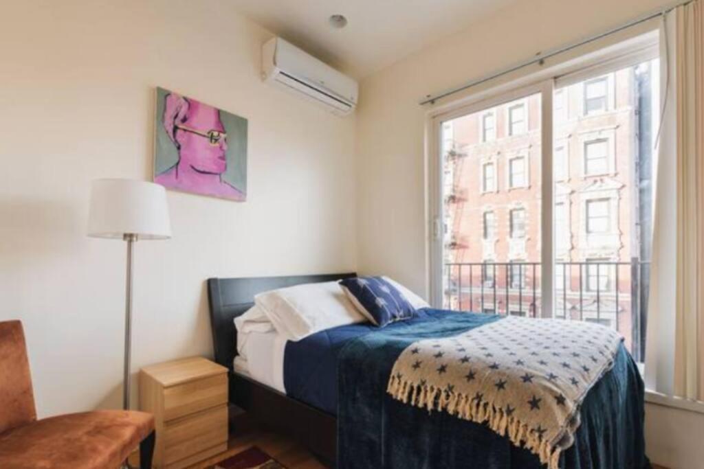 East Village Townhouse นิวยอร์ก ภายนอก รูปภาพ