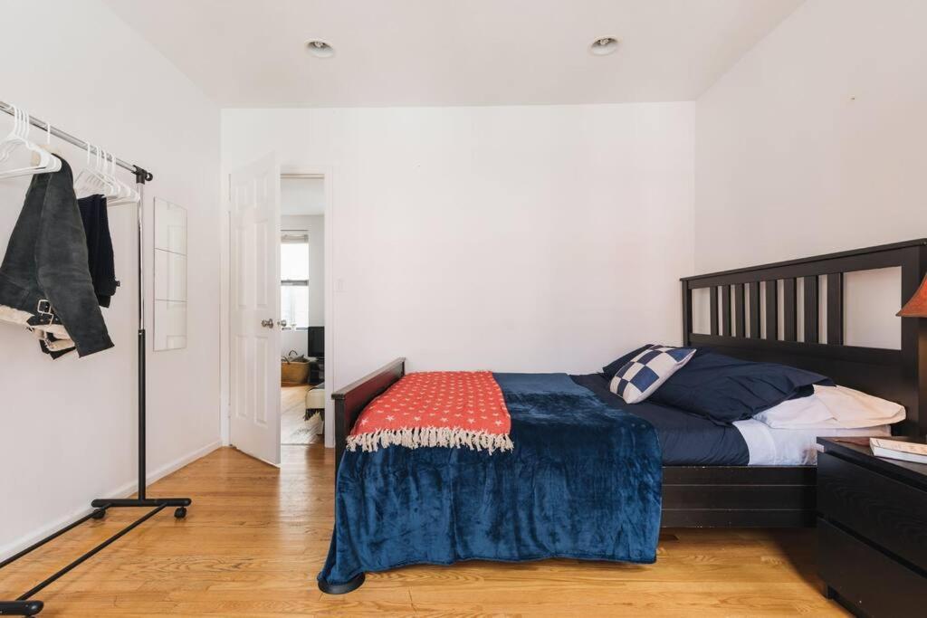 East Village Townhouse นิวยอร์ก ภายนอก รูปภาพ
